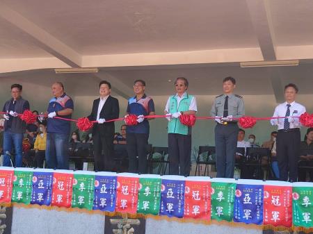 東服中心副執行長郭應義出席花蓮高商112年運動會暨運動場啟用剪綵典.jpg
