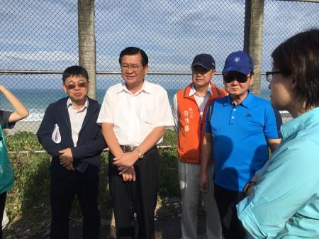 執行長出席立法委員蕭美琴服務處召開花蓮縣新城鄉環保園區興建工程現勘.jpg