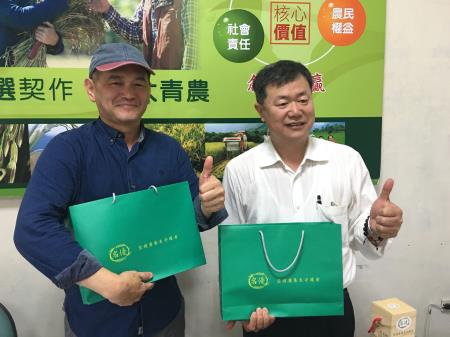 東服中心執行長許傳盛拜訪名優生技總經理劉慶風.jpg